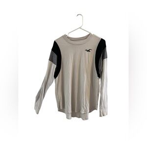 Hollister White and Black Graphic Tee Distressed